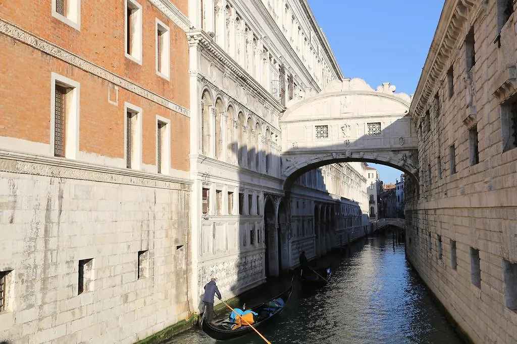 Ferienwohnung Casa Dei Cavalieri Venedig Apartment