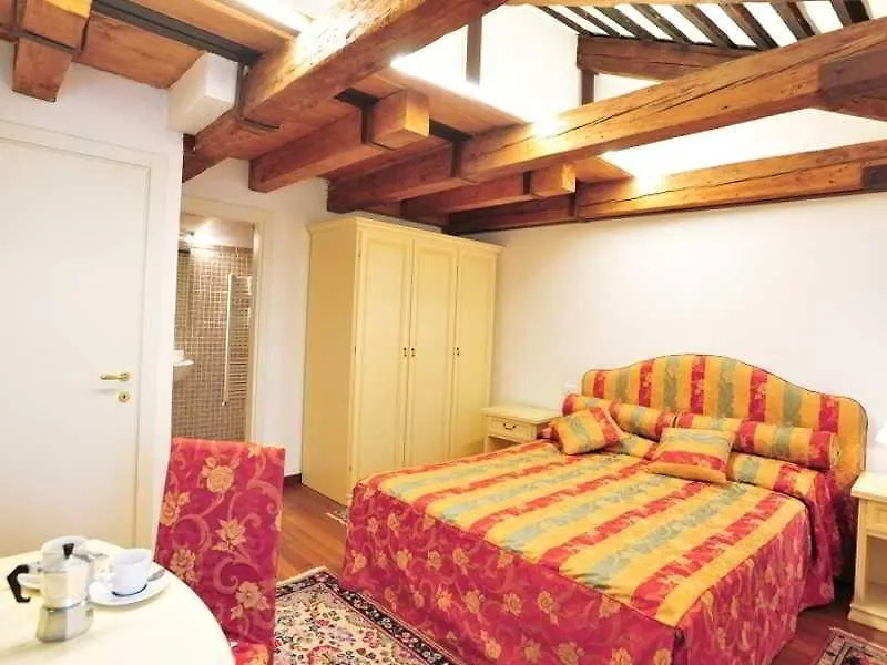 Apartment Ferienwohnung Casa Dei Cavalieri Venedig Italien